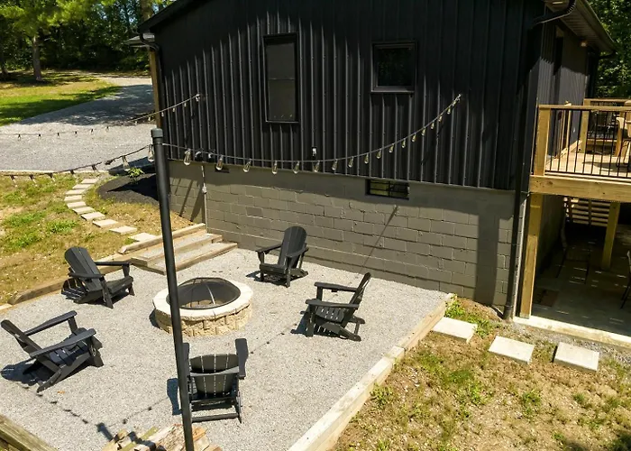 Hébergement de vacances Modern Hot Tub & Shawnee Forest Access Goreville