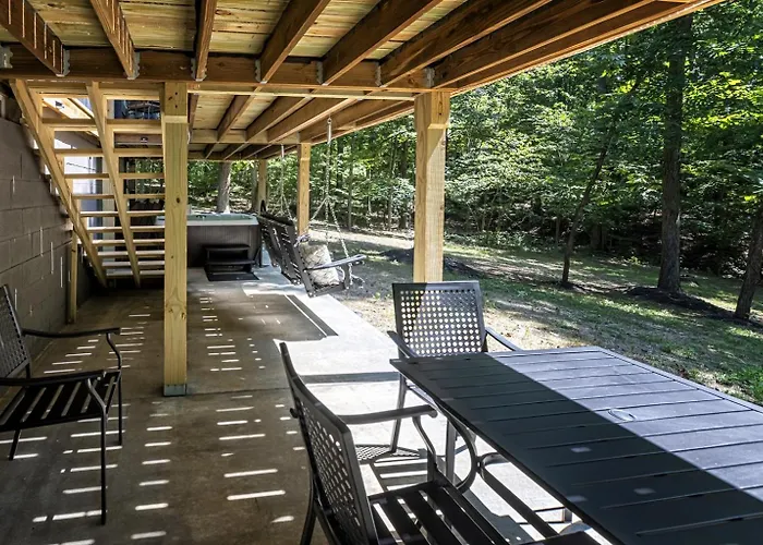 Modern Hot Tub & Shawnee Forest Access Hébergement de vacances Goreville